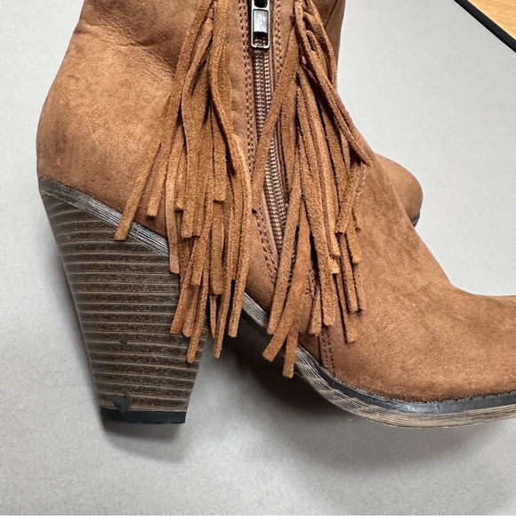 MIA Lissa chestnut brown fringe zipper heeled booties ankle boots, women’s 8.5 - Picture 2 of 10